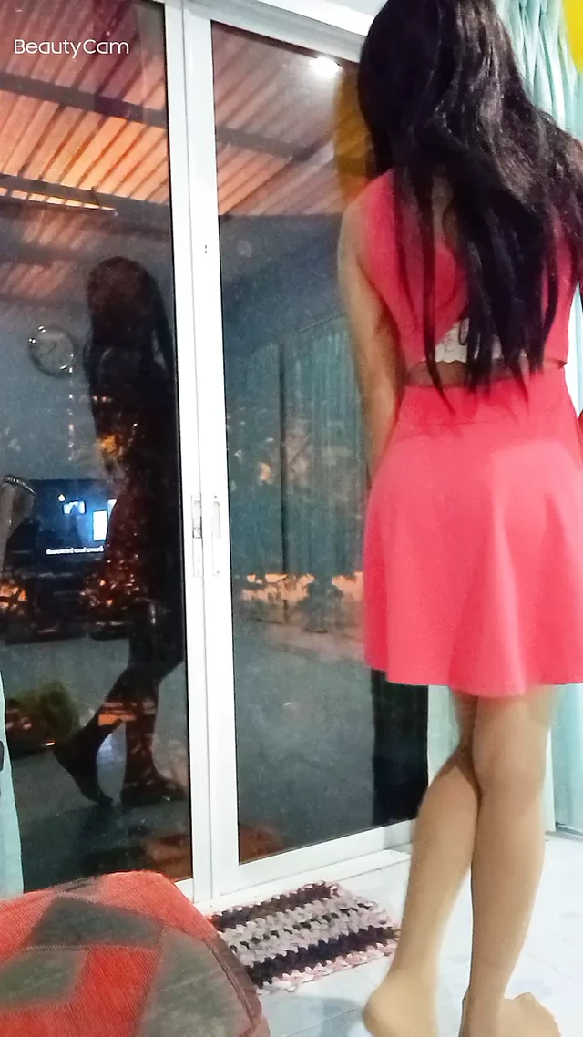 Crossdresser Mena