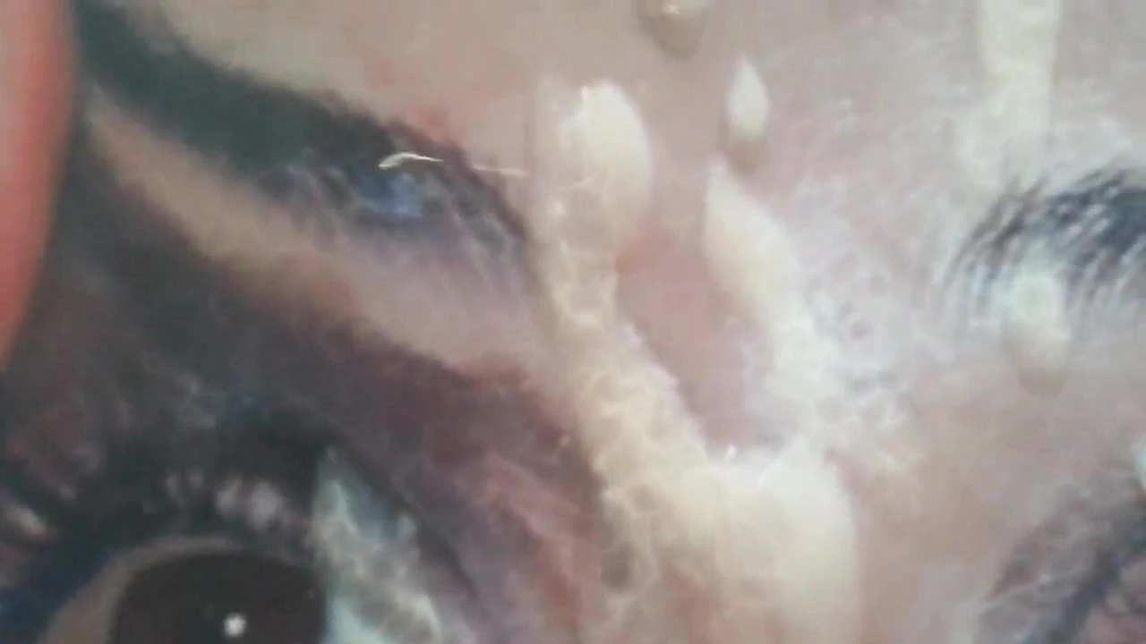 Cumtribute pour une salope a foutre par jmcom.