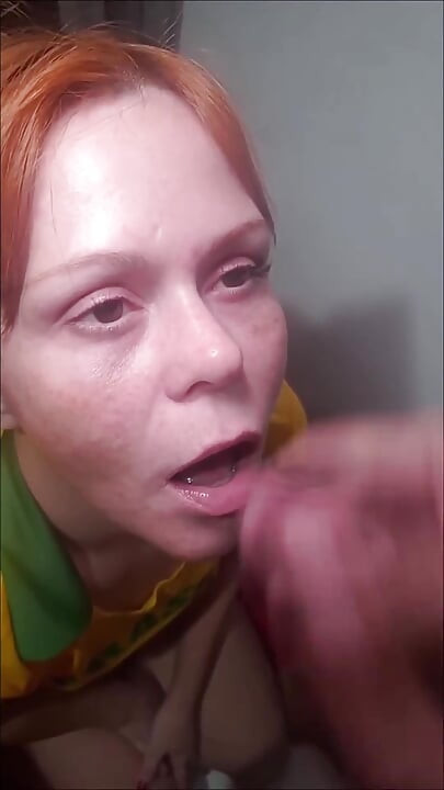 Follando a La Fan Brasileña En Pantalones Cortos