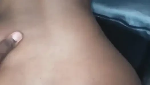 Niki's Pretty Buttocks Melt Juire Quickly.