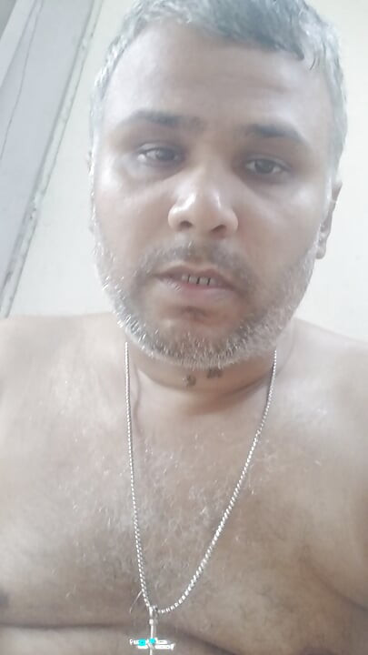Will lick your hairy Hole to give more Pleasure Full night Freely....