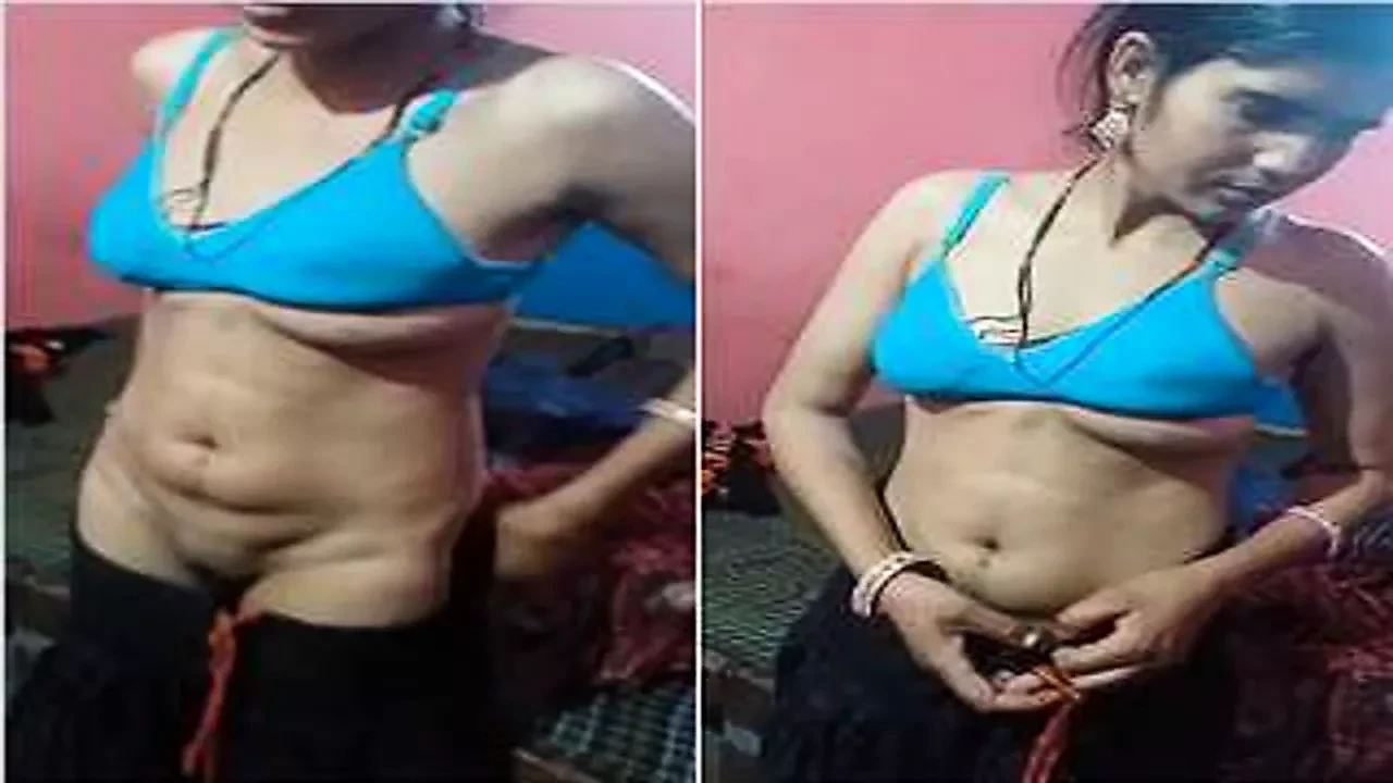 Exclusive- Sexy Randi Bhabhi Wearing Cloths A...