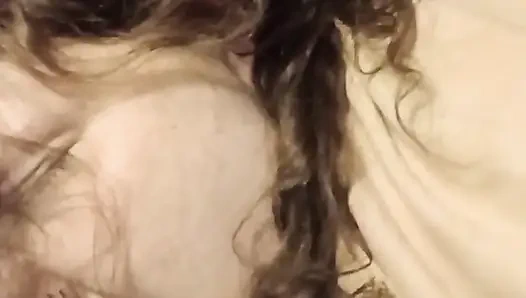 Anisleigh Williams трахают раком и стоны для Veiwers