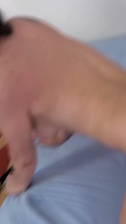 Dan mengebor memek Siberian Ally Breelsen yang berair sampai dia berteriak minta lagi! | Clip 1