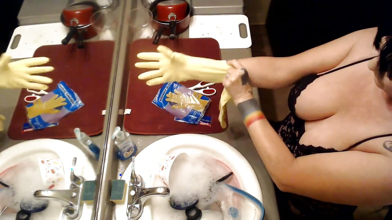 1st Time Dish Glove User