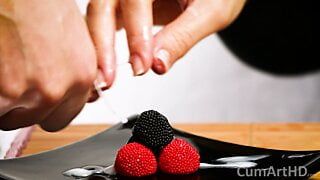 Одетые женщины, раздетый мужчина: дрочка + сперма на ягоды конфет! (Сперма на еду 3)