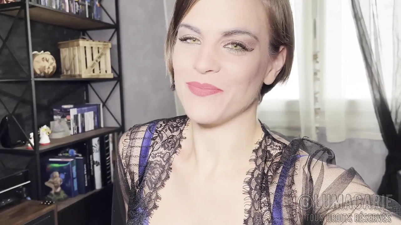 玛丽·卢马卡里被她的房地产经纪人操.