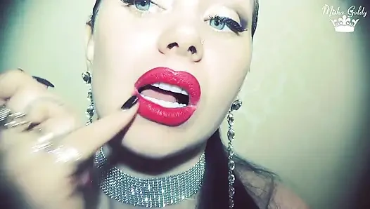 Валентины с красными следами на стекле