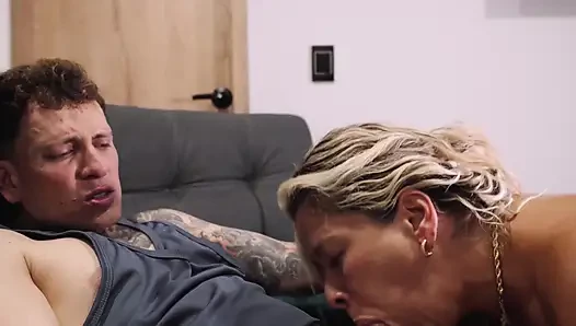A Fake Gynecologist Examines a Lonely MILF