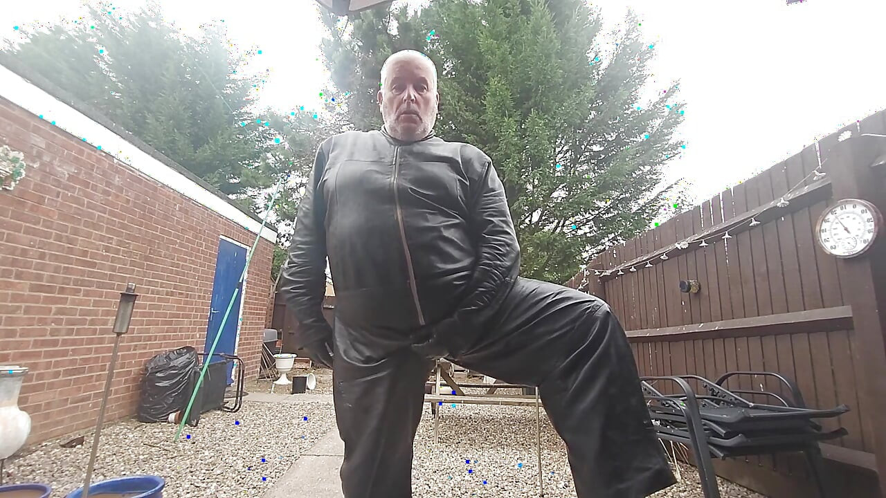 Wanking Outside
