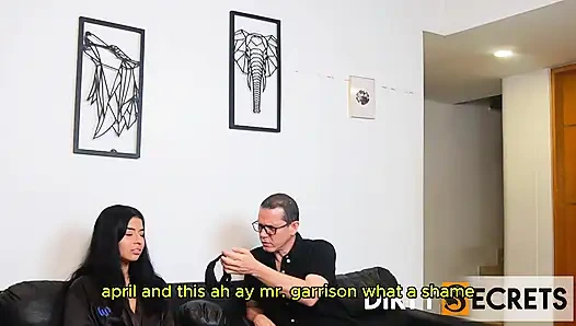 ICH FICKE DEN STIEFVATER MEINES FREUNDES, ER ENTDECKT UNS UND ICH LASSE IHN MEINEN ARSCH FICKEN.