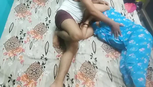 Новое видео трахающейся пары.