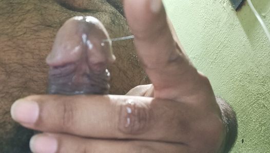 Grote lul masturbeert langdurig spuiten en verliest van dikke sperma langdurige stuwkracht van lul