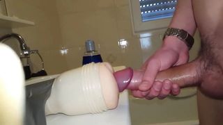 Badezimmer Fleshlight ficken ruhigen Orgasmus im Inneren