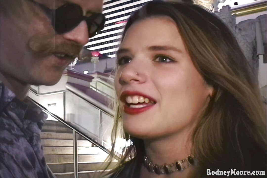Cum on Bush Amateur 90s Couple