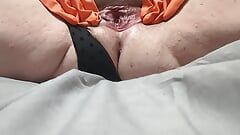 Closeup orgasmo - Gblnmmmy dedos sua buceta peluda gorda em luvas de látex