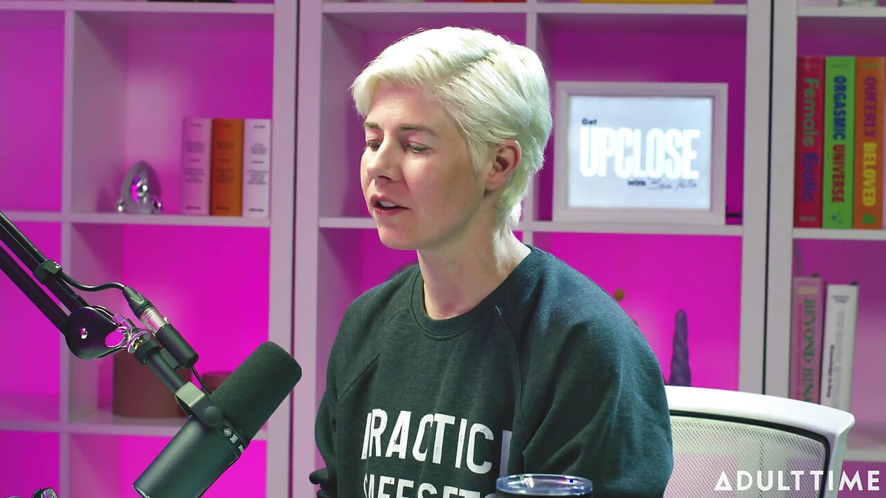 Blake Blossom: Brainrot, Facetune, & Futanari | the Adult Time Podcast
