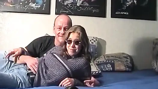 Крошку из Германии с обрывнутыми сосками трахнули в задницу в любительском видео