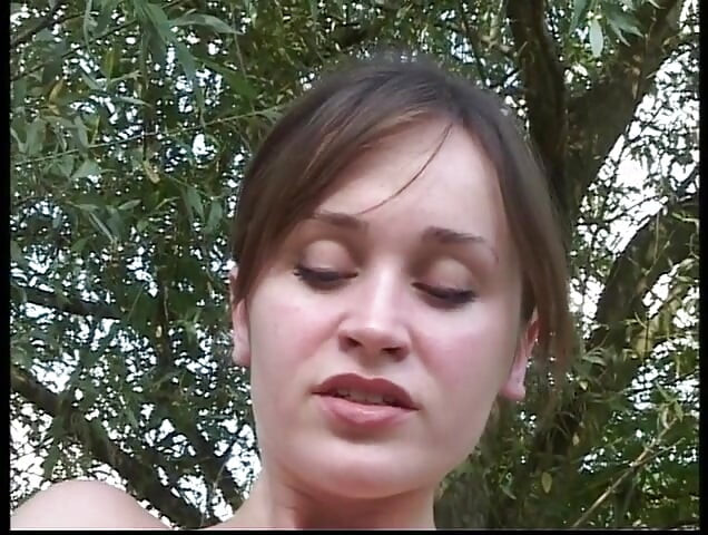 Соло писяють дівчата - єва красуня