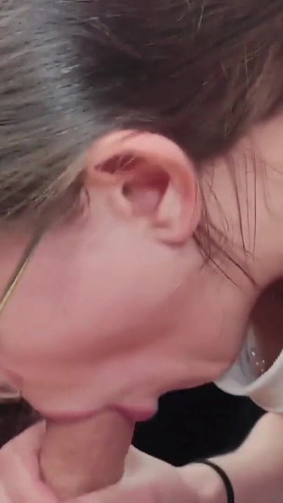 CAR POV BLOWJOW CUM IN THROAT RAINY DAY PART. 2 | Clip 2