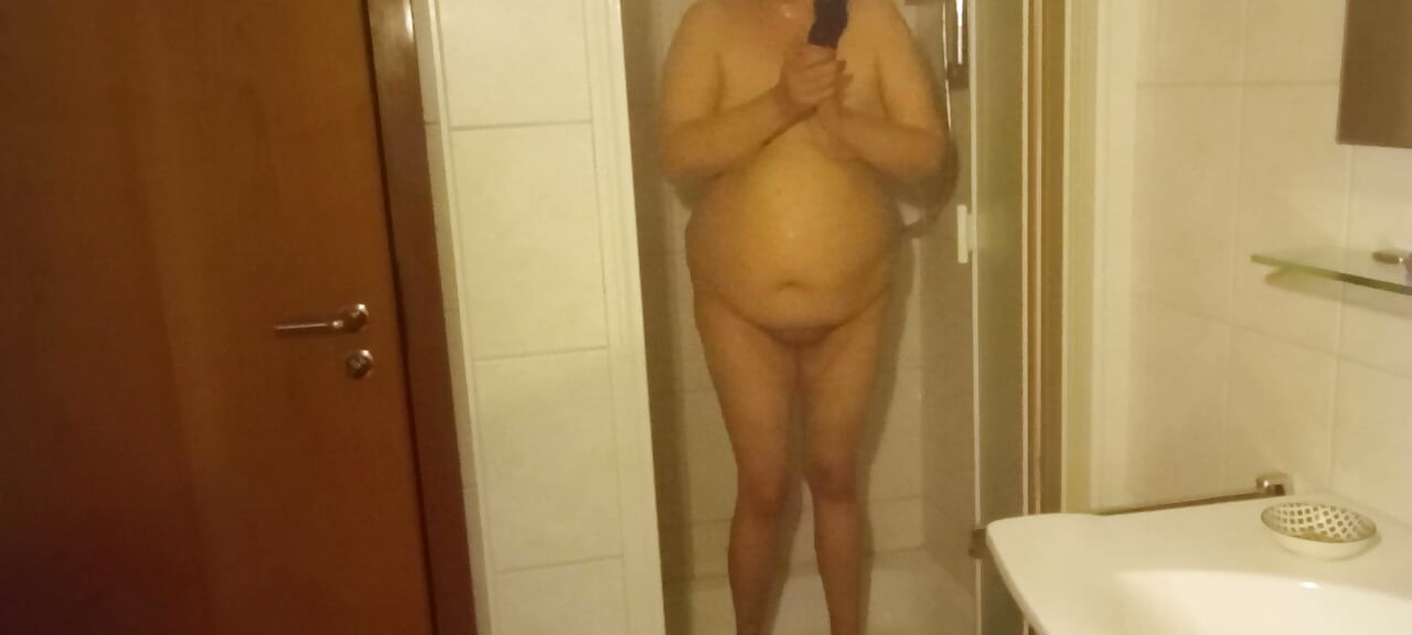 So sieht Realität aus… Dusche, nackte Ehrlichkeit & mein Körper  Eva Pur