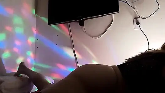 Очень непослушный и с удовольствием показывал себя перед камерами.