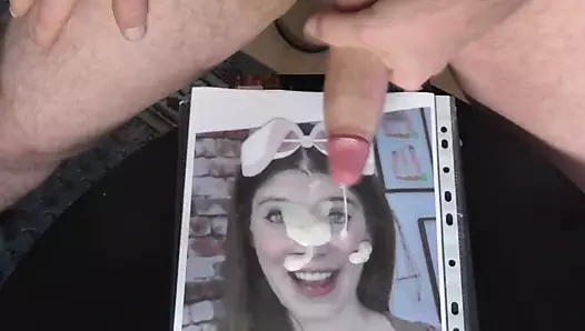 Trixi tavşan büyük tittie youtube fahişe güvenme