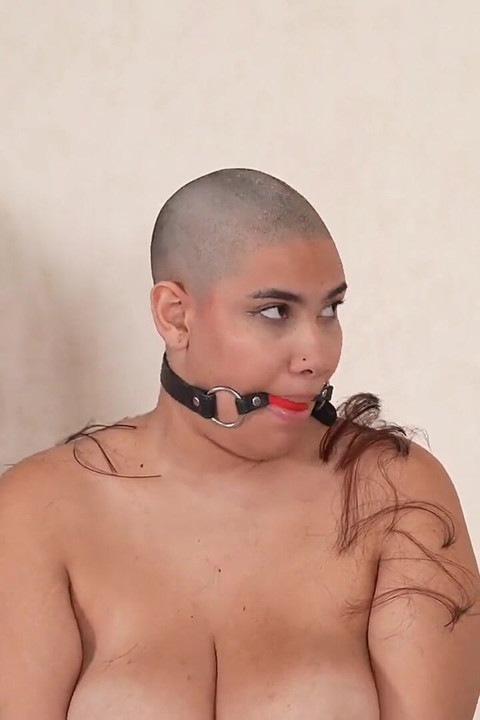 Beth หุ่นดี