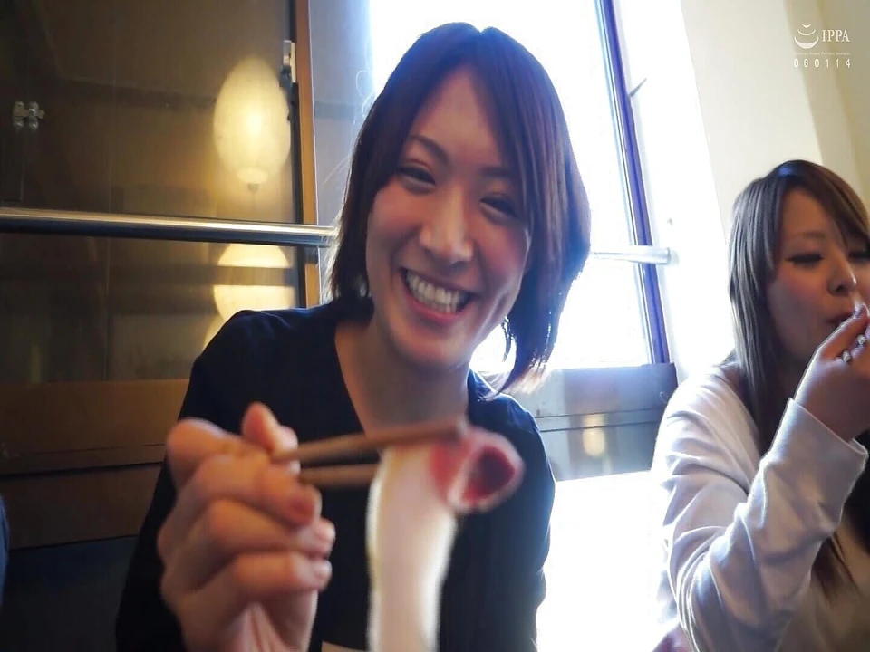 M604g06 a Frustrated Wife of a Full -time Housewife Who Came with a Reward in the Gourmet Port