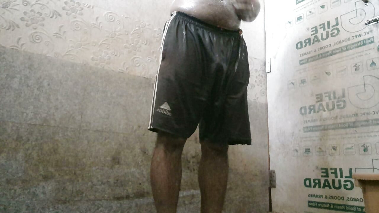 Hot bhabhi sex the boyfriend  bathroom  sex
