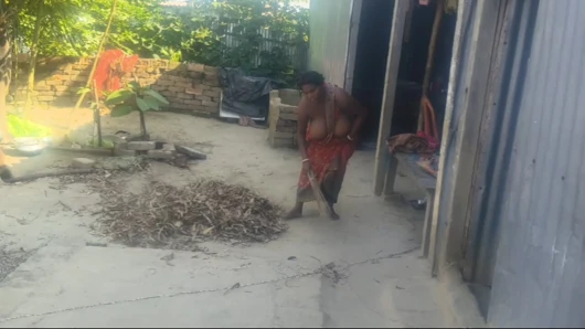 Desi housewife ki outdoor chudai ki