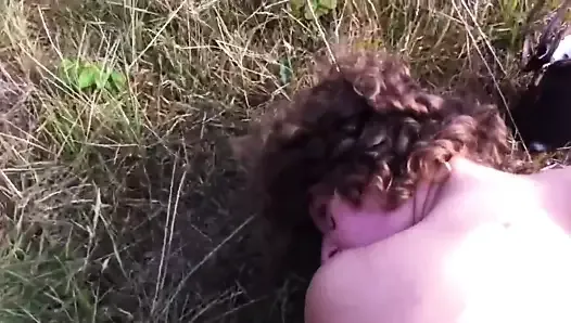 Russian sex outdoors, finally got her in the field
