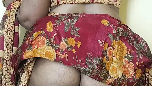 Red color saree cheating Housewife 1