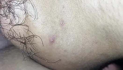 Непальская жена Винж трахает пальцами и крупным планом Тонг приносит поедание киски Puti Chater Maja Liyako