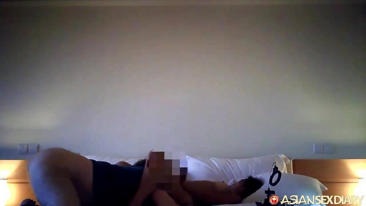 AsianSexDiary - apertado rabo Pinay alimentado com pau e porra