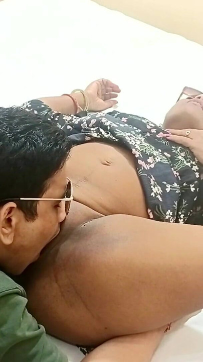 Indian Innocient Model Deepthroat Blowjobs and Eating Vagina Sex-Part-1 | Clip 1
