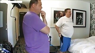 BBW amateur Gonzo lady threeway fucked in hotel room