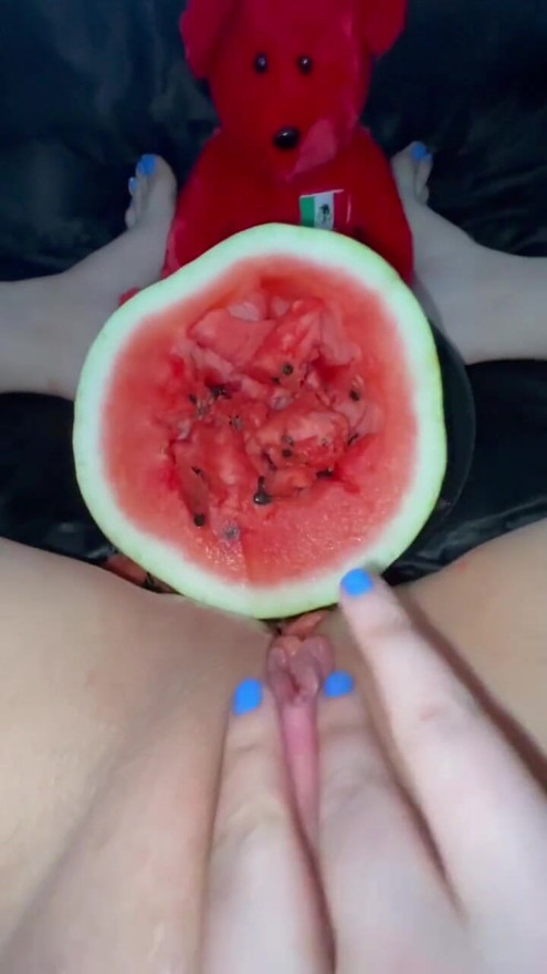 🍉 WATERMELON MULTIPLY HOMEMADE FEMALE ORGASMS- FULL ARAB LONG PORN VIDEO 2025- BEST SAUDI AMATEUR- ARABIAN SNOWWHITE KINKY MAST | Clip 1