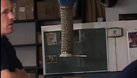 Mehrere schwänze zum lutschen