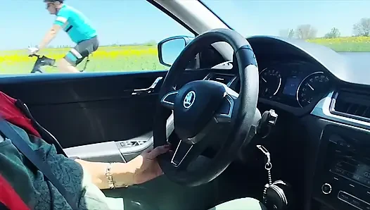 10 minutes of handjob in traffic, public handjob!