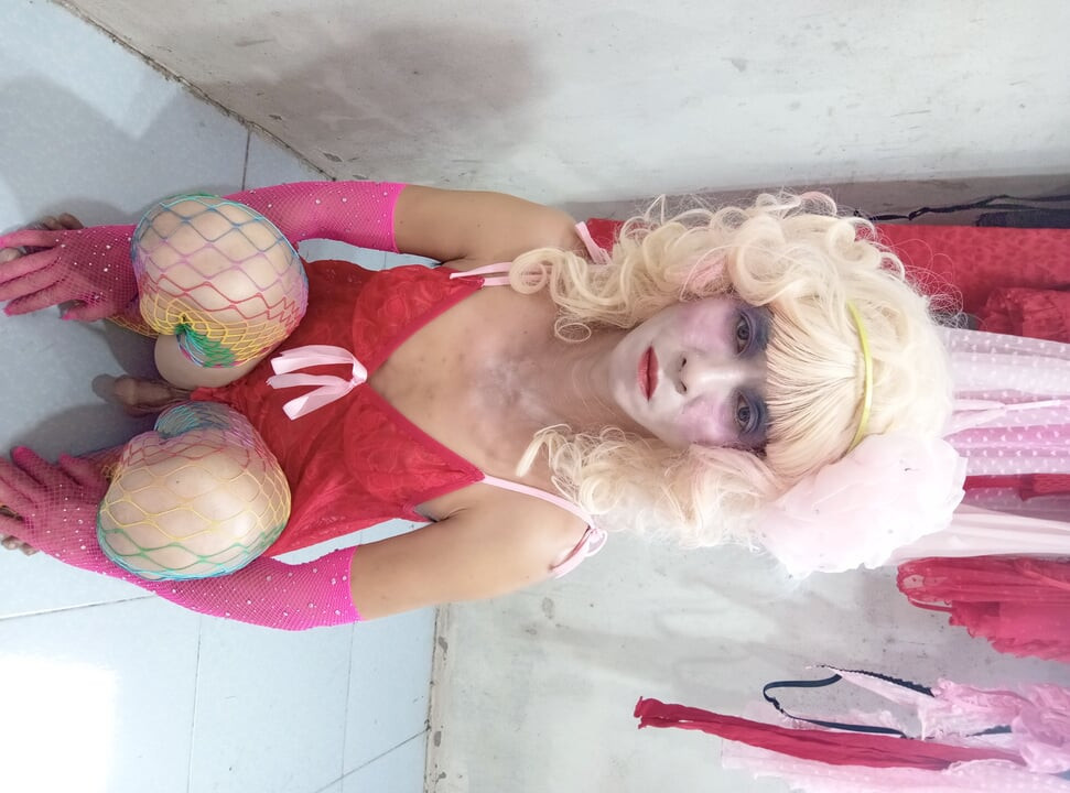 Oanh Le transgender wearing sexy clothes porn selfie