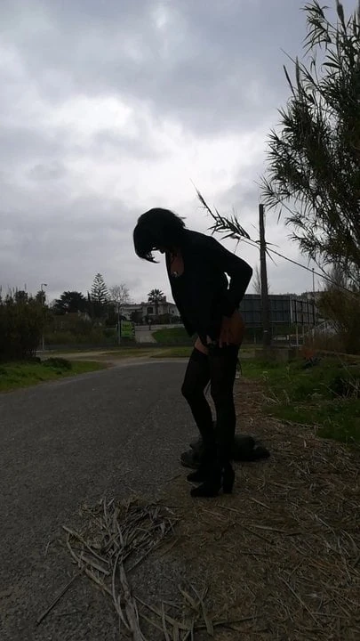 Sissy fresh air