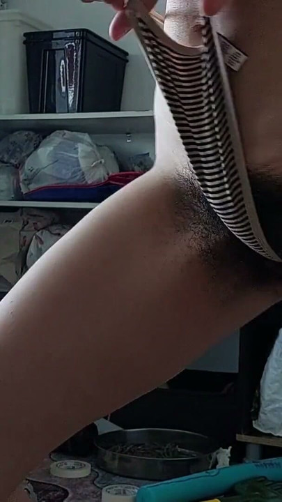 Seksi laitina baalon vaali choot ke saath vibhinn paintij 🔥ht mammi baalon vaali choot, bari gand, bare nipals | klip 1