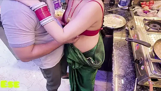 Itni Pyaari Bhabhi ko Bina Chudai Kare Kaise Chhdd Dun!!!