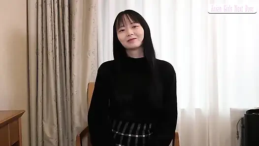 Idol seviyesine sahip kırılgan ama parlak güzellik nadir bir ilk özel görünümde cazibesini gösteriyor