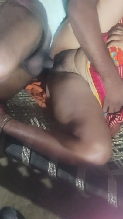 Indian working aunty fucked by her boss | Clip 1