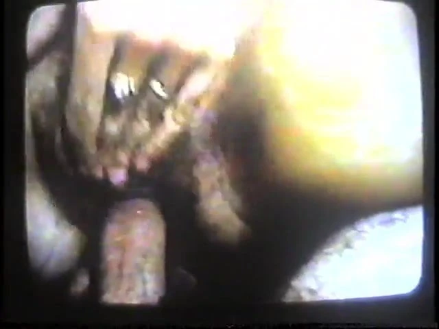 0ld VHS home me and my wife cumshot in her hairy pussy