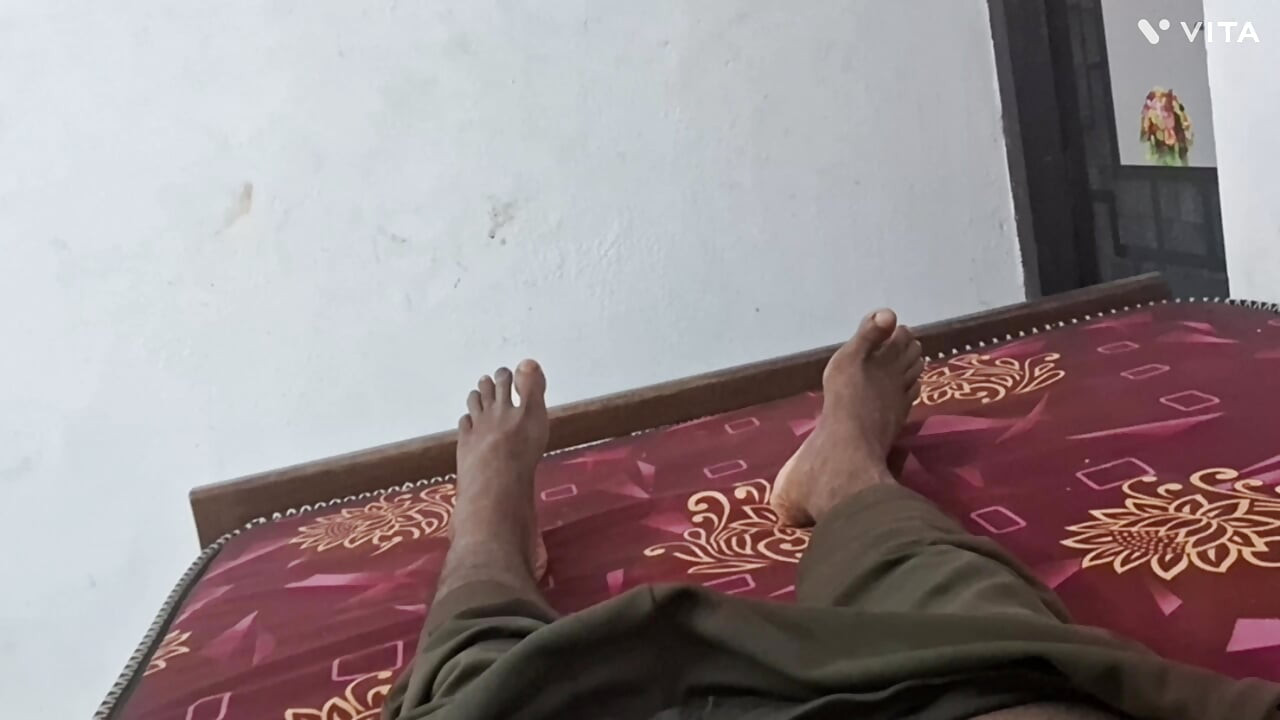 Desi dečko masterbauting big black dig cremie cum