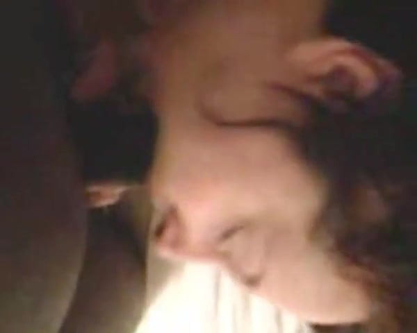 एक दोस्त से मुख-मैथुन