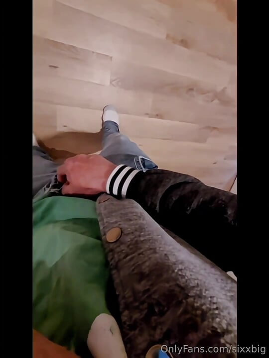 Big Cock and Big Cumshots is what you Crave